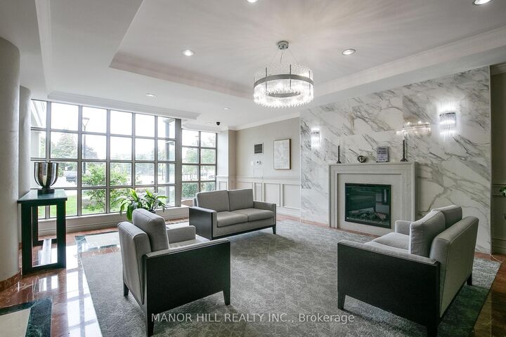 Property Photo:  11 Townsgate Drive 814  ON L4J 8G4 