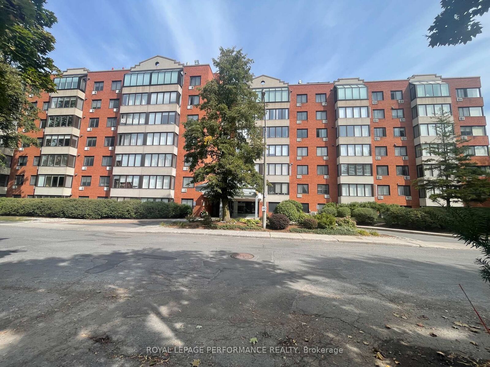 Property Photo: 225 Alvin Road 507 ON K1K 4H6