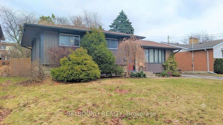 Property Photo: 4470 Pinedale Drive ON L2E 6M5