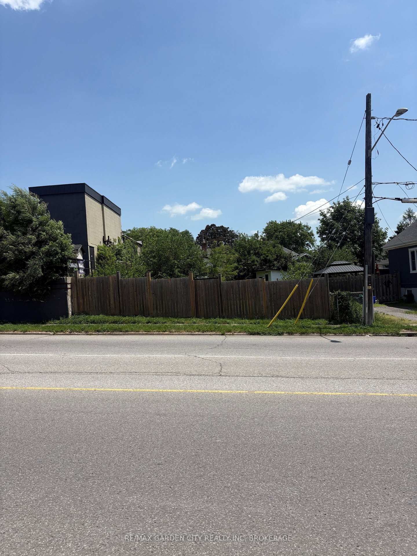Property Photo:  236 Westchester Crescent  ON L2P 2V8 