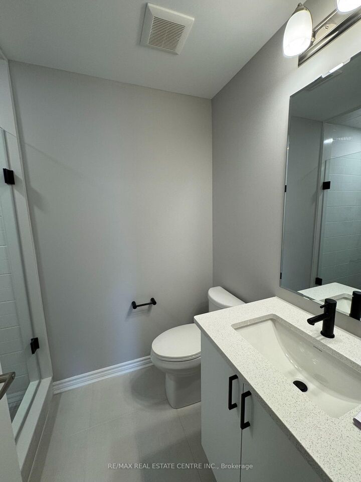 Property Photo: 5132 Vetere Street ON L5M 2S8