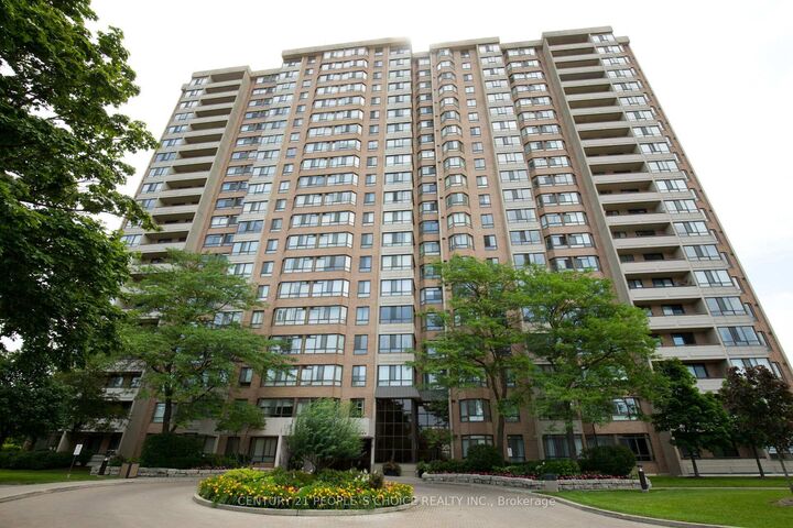 Property Photo: 100 County Court Boulevard 1709 ON L6W 3X1