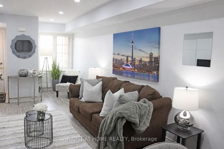 Property Photo: 78 Abela Lane 3 ON L1T 0C1