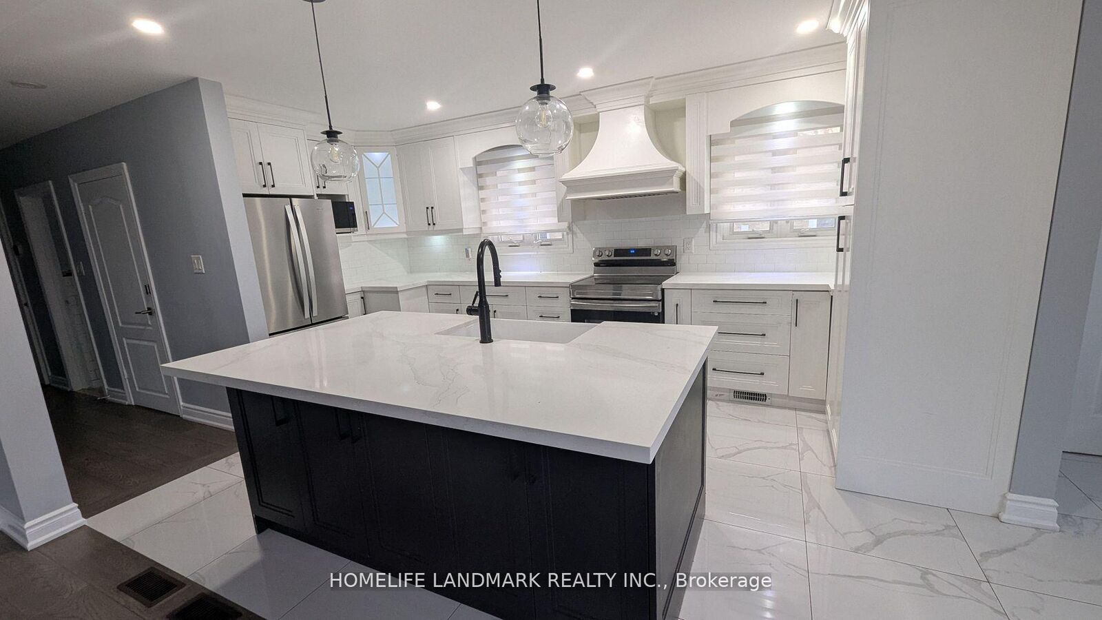 Property Photo:  3 Chopin Avenue  ON M1K 2W3 