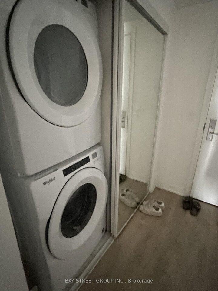 Property Photo: 50 Wellesley Street E 2906 ON M4Y 1G2