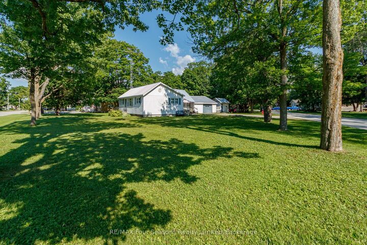 Property Photo: 201 Sunnidale Street ON L0M 1S0