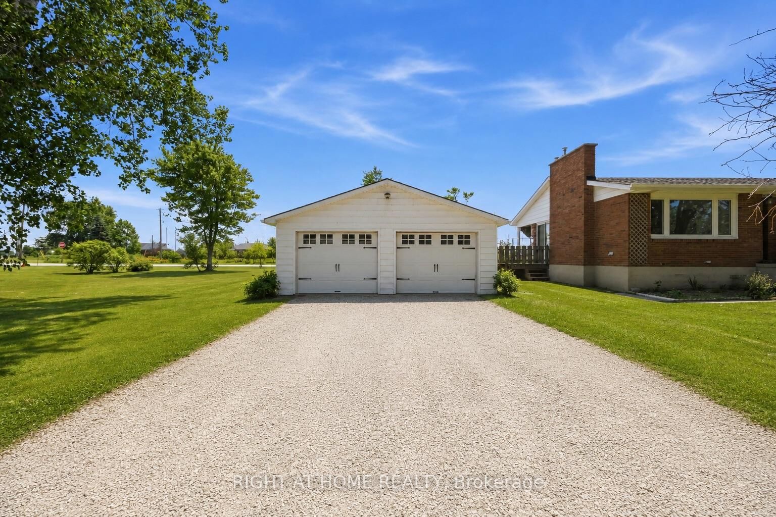 Property Photo:  1933 Plank Road  ON N7T 7H5 