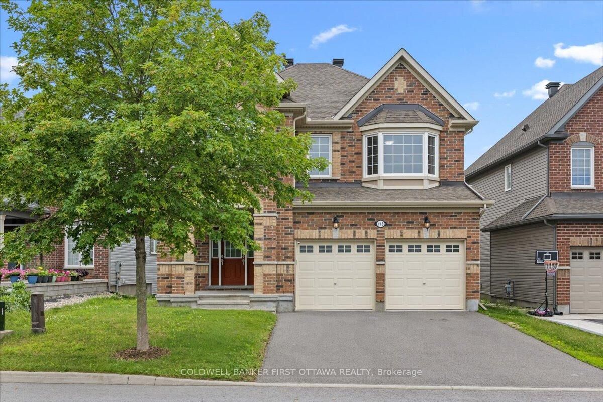 Photo de la propriété:  118 Culloden Crescent  ON K2J 5Z9 