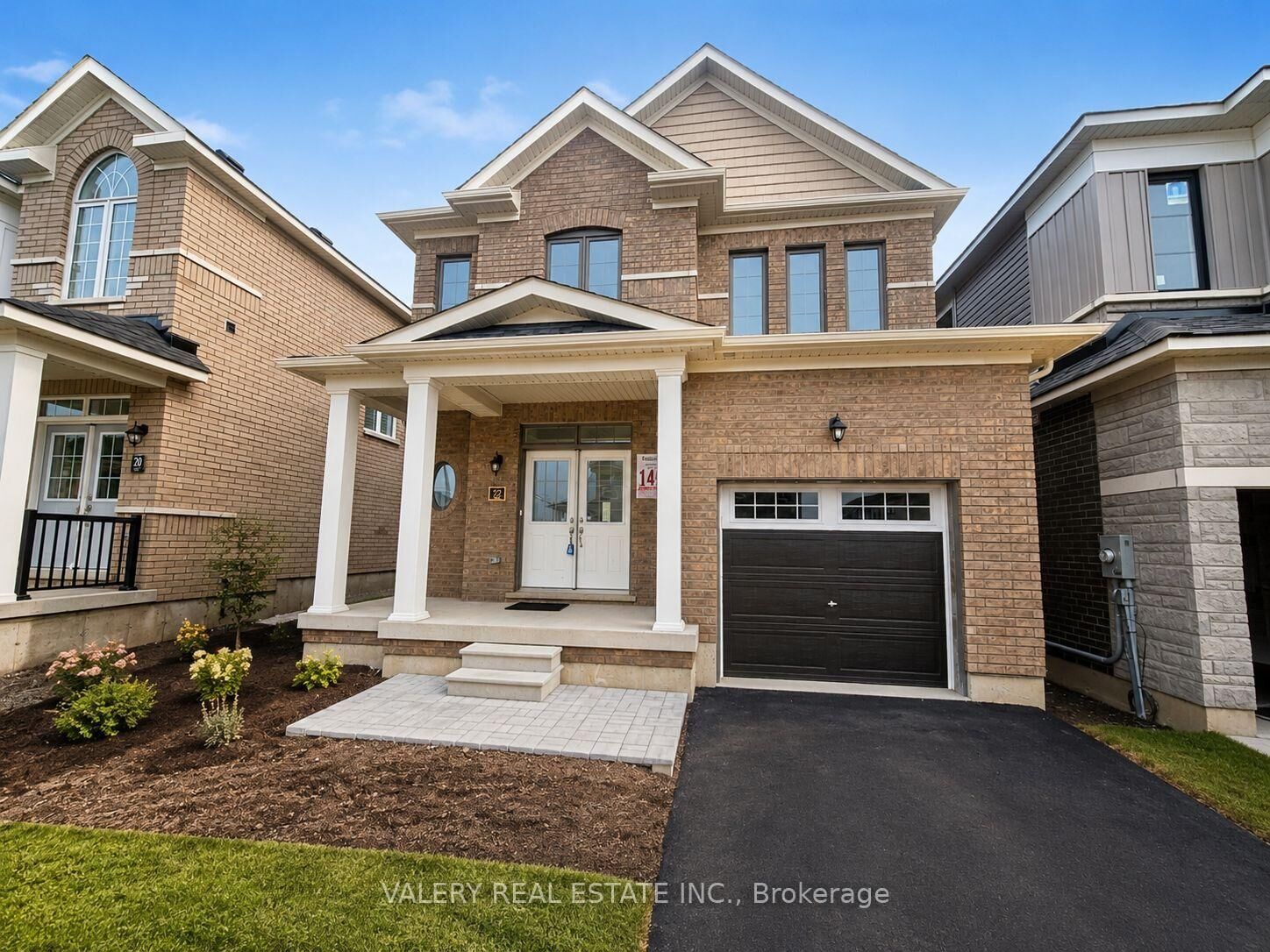Photo de la propriété:  22 Hylton Drive  ON L9S 2Z8 