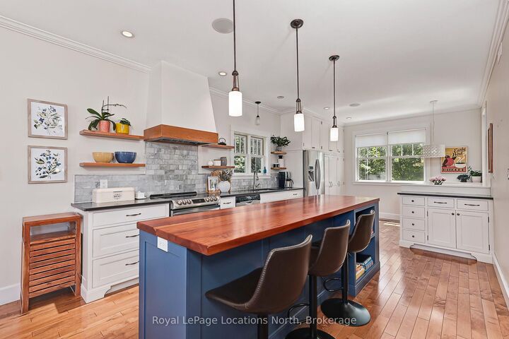 Property Photo: 121 Mary Street ON L9Y 0G4