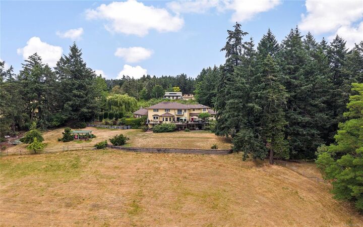 Property Photo: 1662 Stamps Rd BC V9L 5W2