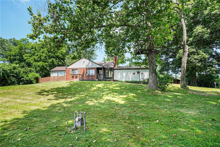 Property Photo: 3222 Roosevelt Ave PA 15001