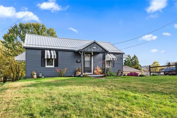 Property Photo:  718 Gladden Rd  PA 15317 