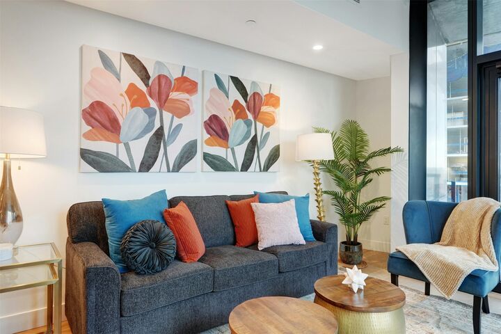 Property Photo:  70 Rainey Street 1807  TX 78701 