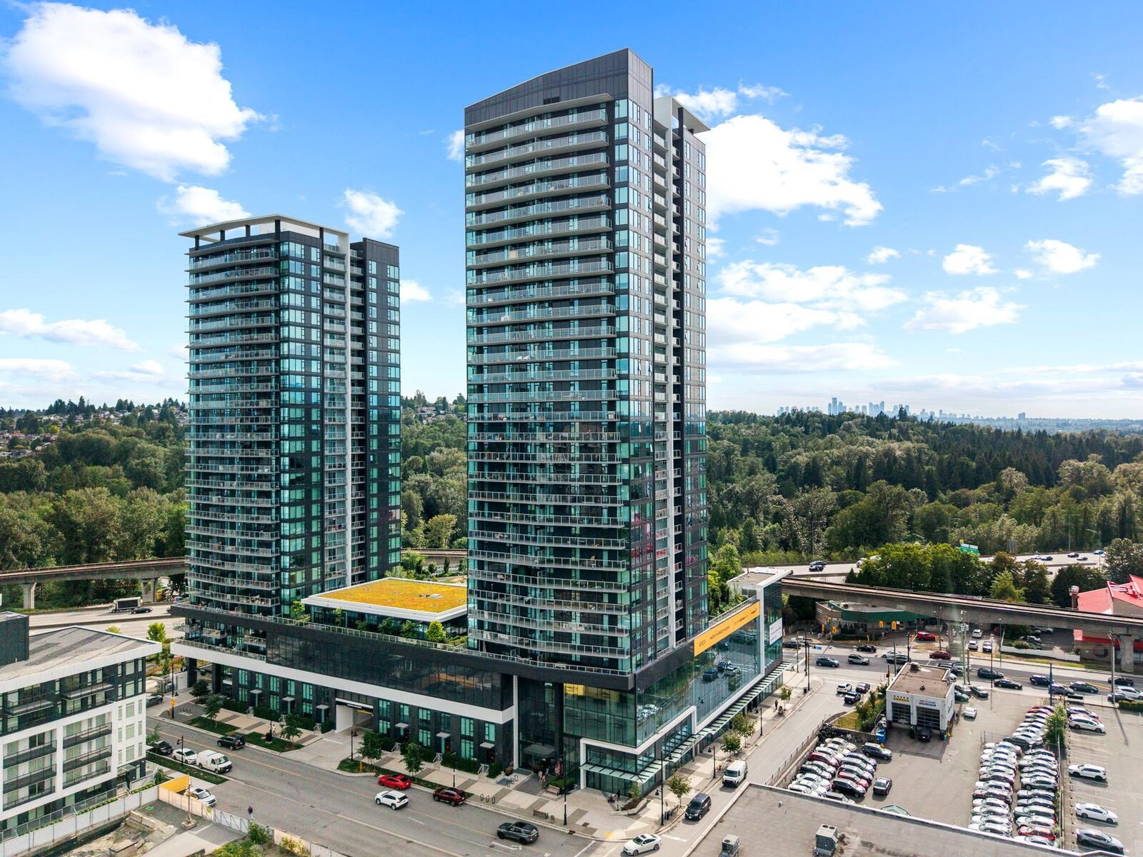 Property Photo: 318 Alderson Avenue 2206 BC V3K 0J1