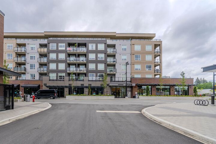 Property Photo: 27218 Aldergrove Town Centre Drive 509 BC V4W 3N7