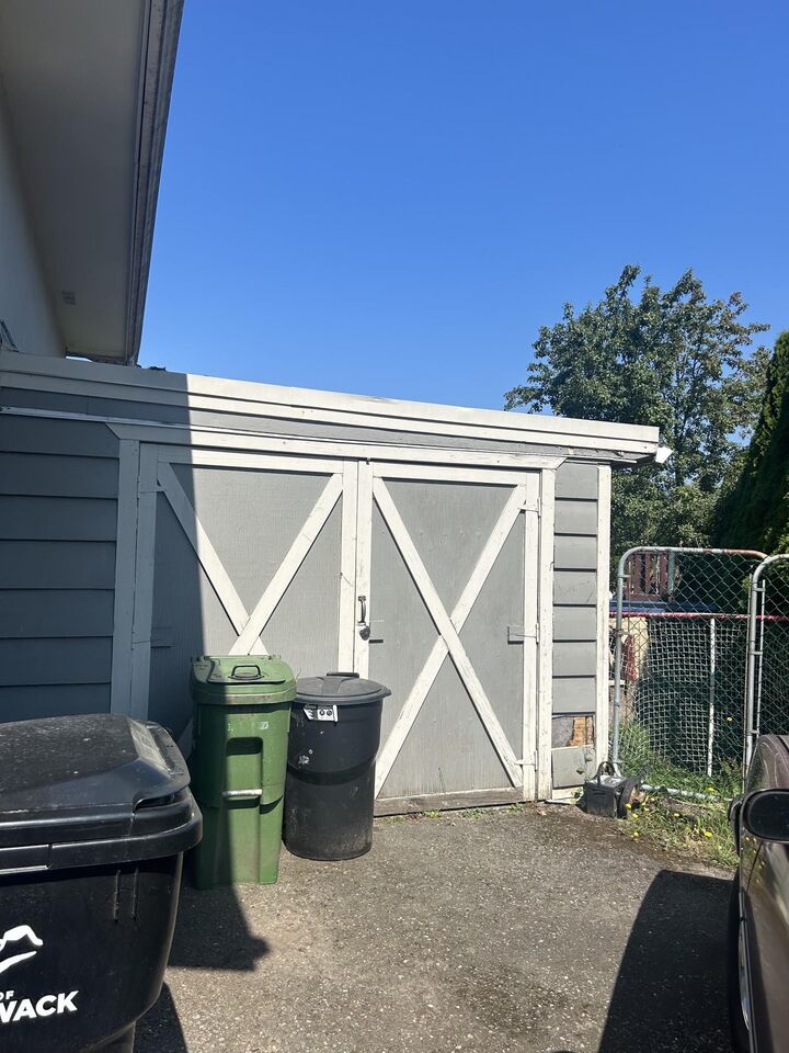 Property Photo: 46267 Brooks Avenue BC V2P 1C2