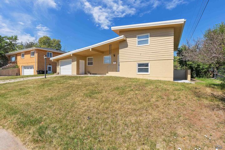 Property Photo: 121 Pinedale Dr SD 57702