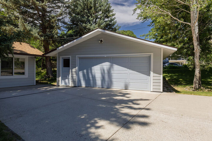 Property Photo:  2816 Arvin Road  MT 59102 