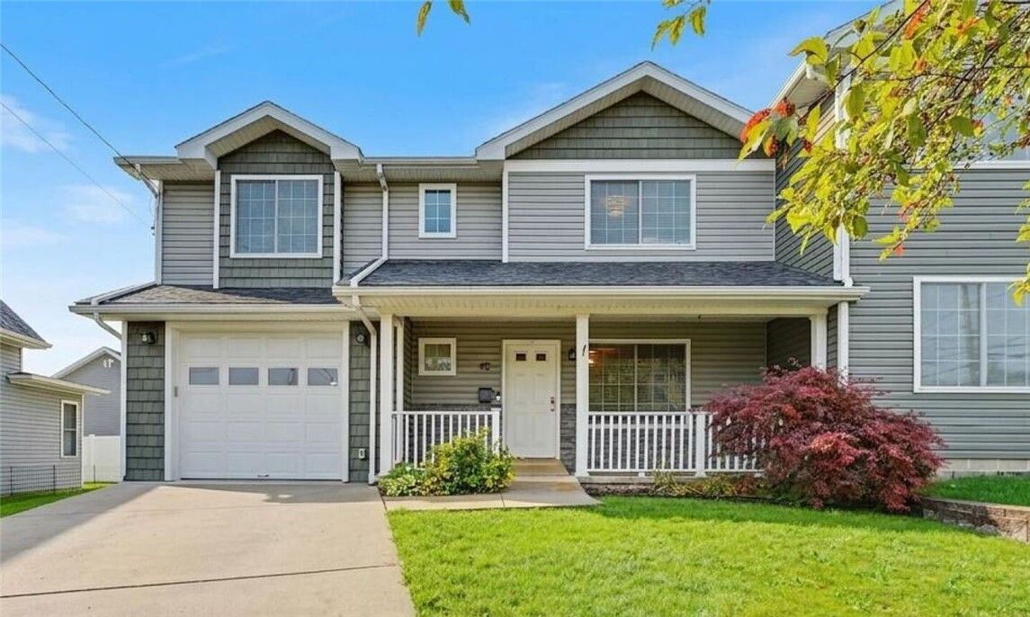 Property Photo:  40 Elm Street  PA 16701 