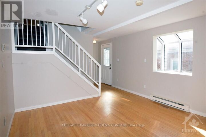 Property Photo:  160 Mafeking Avenue A  ON K1K 2V5 