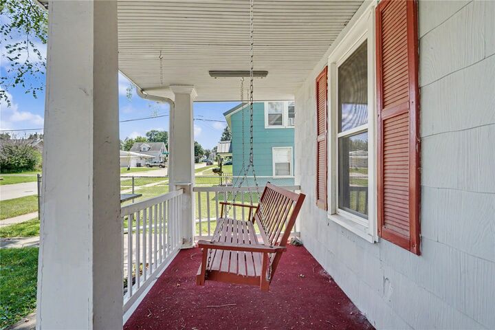 Property Photo: 1340 8th Street IA 52302