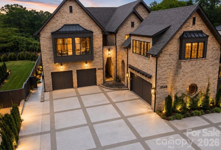 Property Photo:  1214 S Kings Drive A  NC 28207 