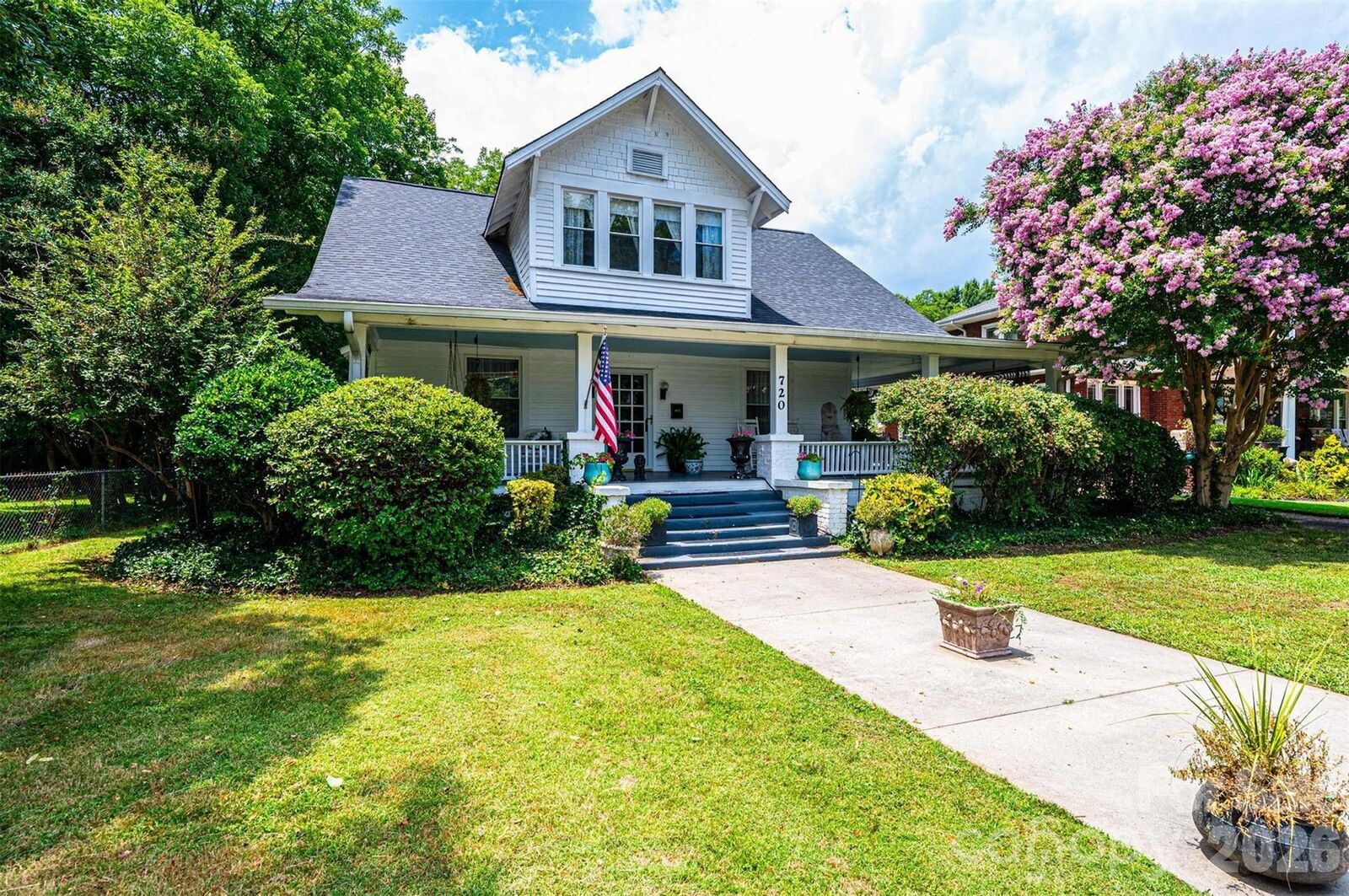 Property Photo: 720 N Main Avenue NC 28658