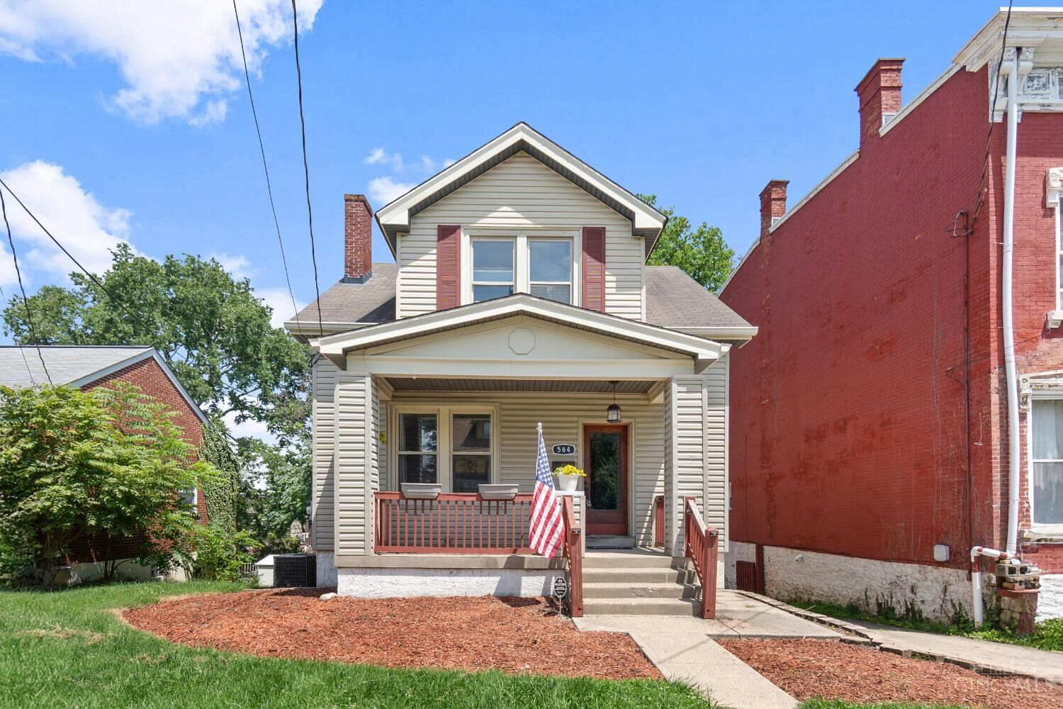 Property Photo: 564 Considine Avenue OH 45205