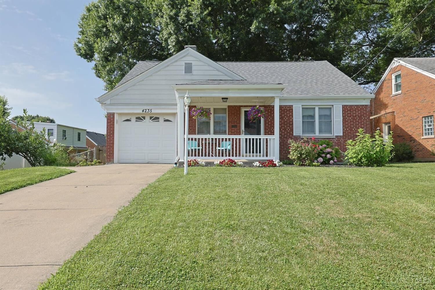 Property Photo: 4235 Marlin Avenue OH 45211