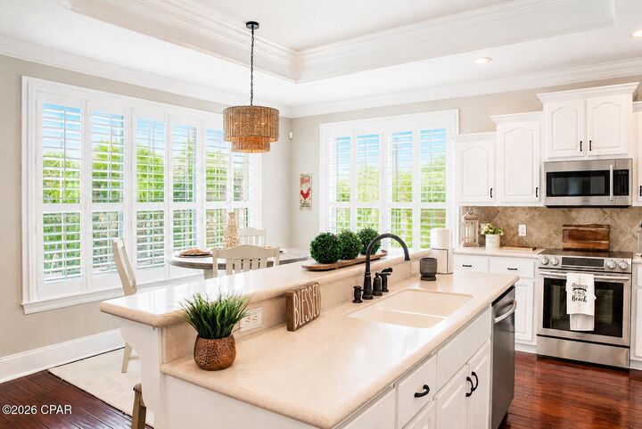 Property Photo: 124 Hombre Circle FL 32407
