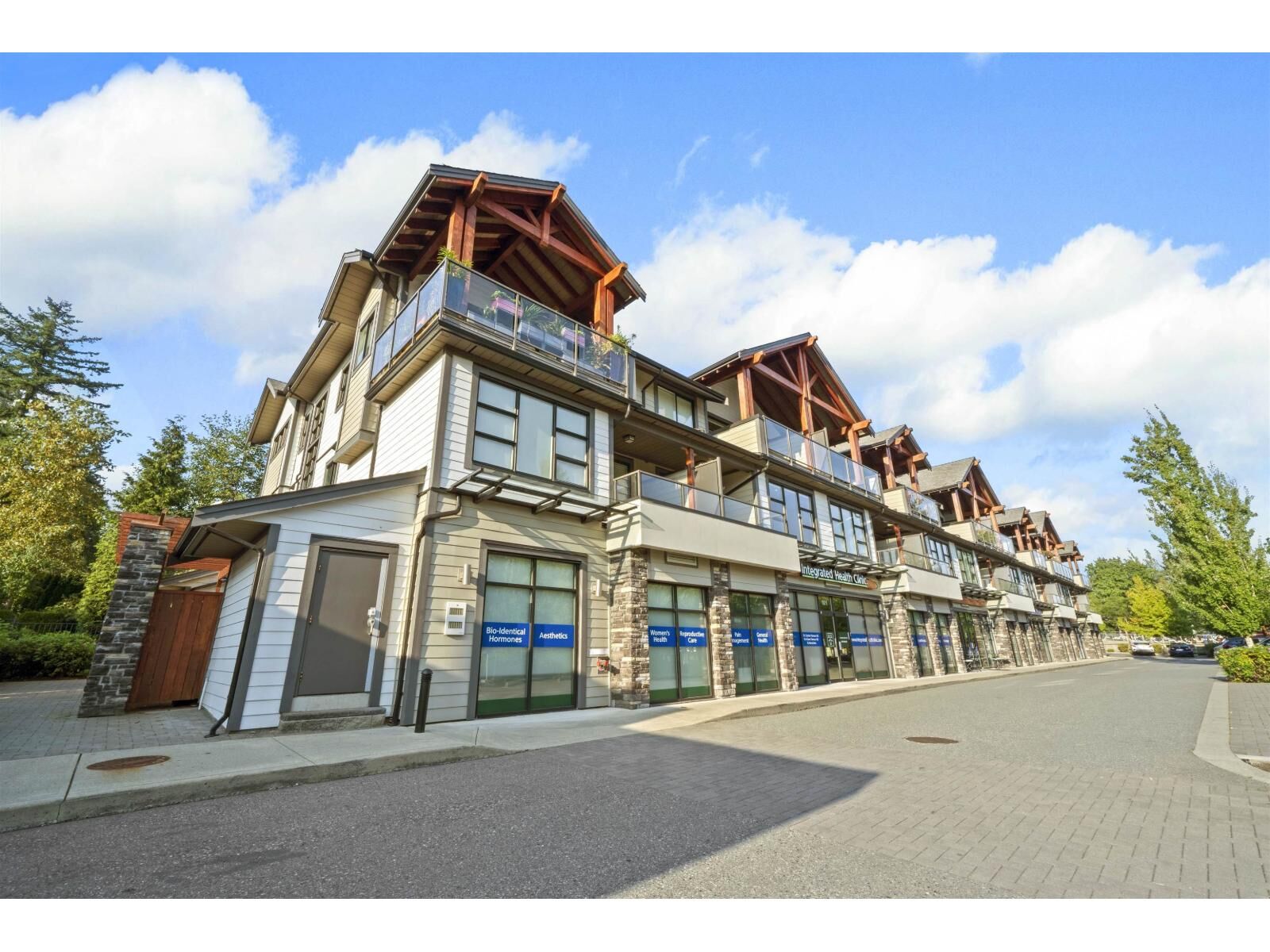 Property Photo:  13585 16 Avenue 209  BC V4A 1P6 