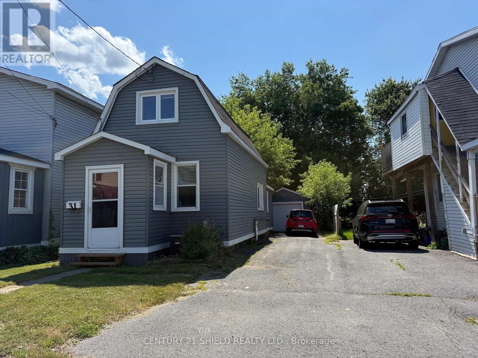 Property Photo:  31 Cartier Avenue  ON K6J 4B3 