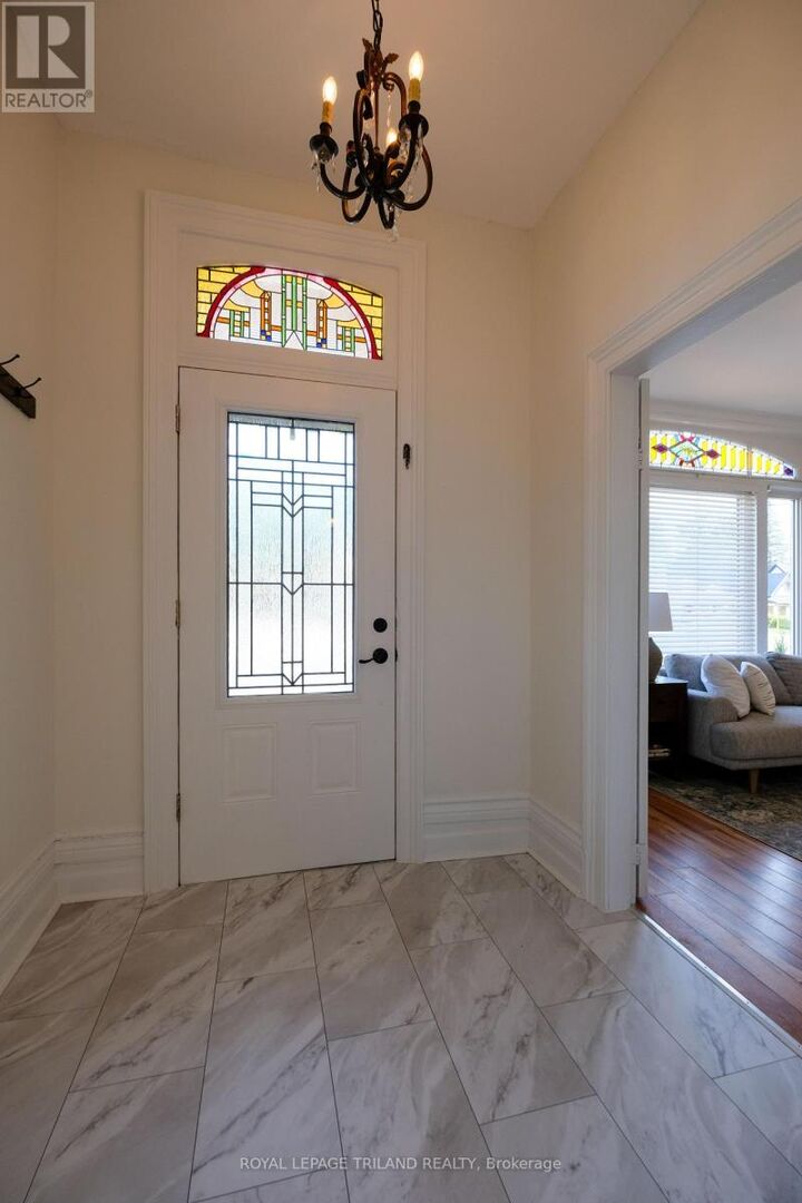 Property Photo:  606 Central Avenue  ON N6B 2G4 