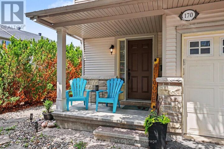 Property Photo: 170 Prem Circle ON K2J 0C4