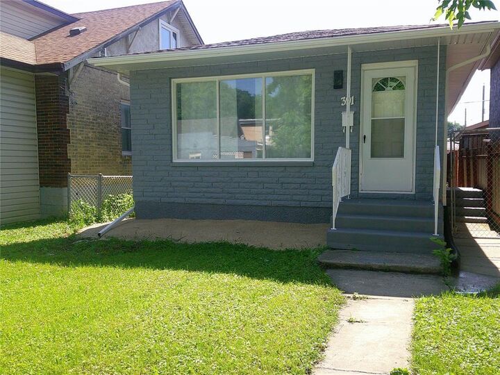 391 Andrews Street — photo 1