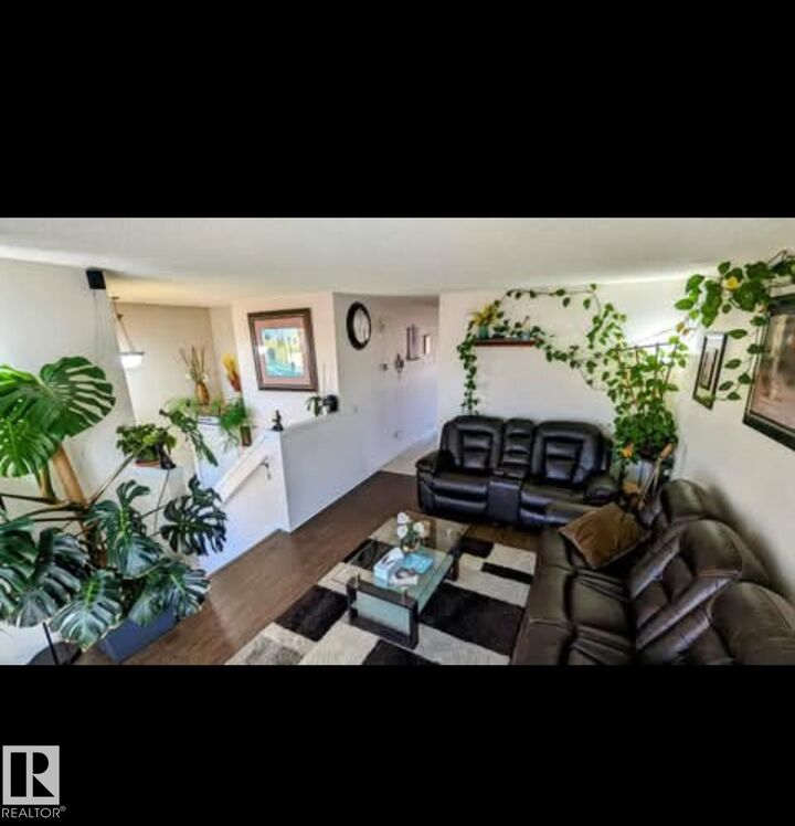 Property Photo: 17231 91 Street NW AB T5Z 3W7