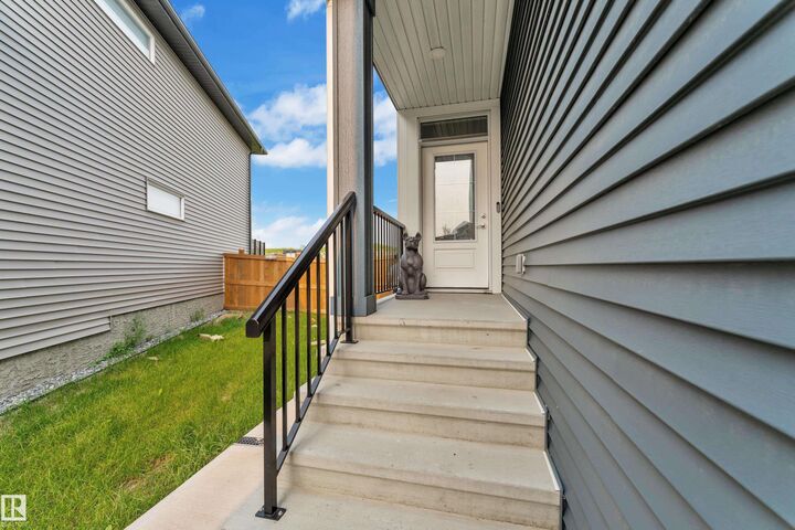 Property Photo:  3003 4 Street NW  AB T6T 2V6 