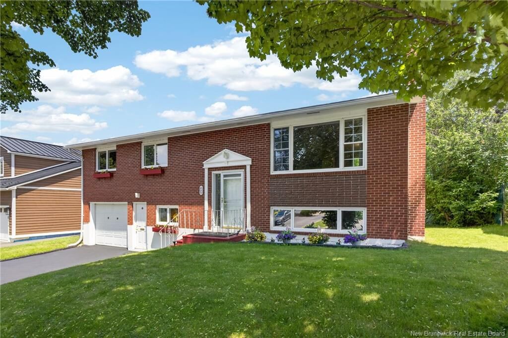 Property Photo: 495 Mansfield Street NB E3B 3A1