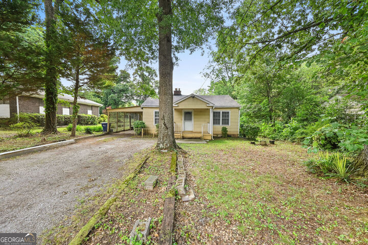 Property Photo: 921 Rowland Street GA 30021
