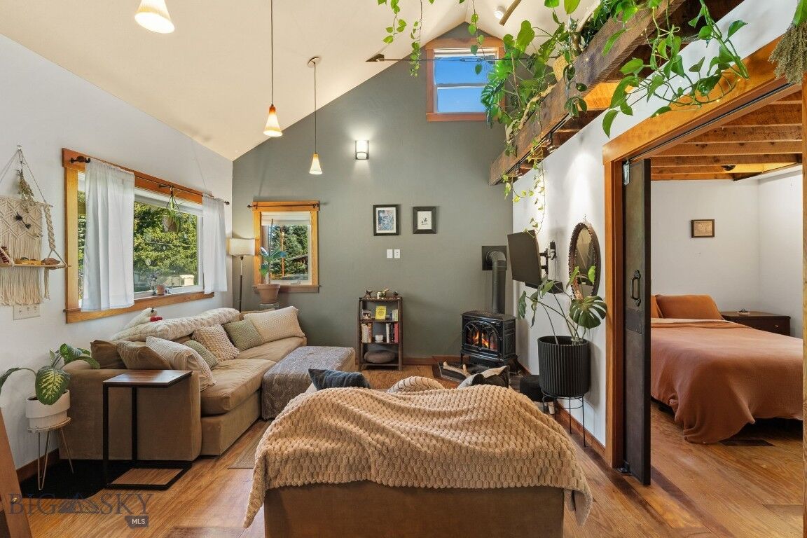 Property Photo: 1320 S Church Avenue MT 59715