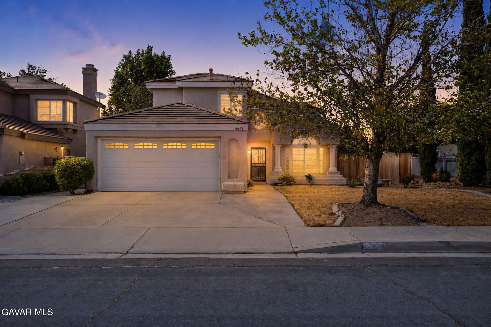 Property Photo: 5539 W Avenue L6 CA 93536