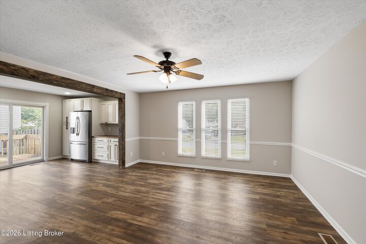 Property Photo: 7322 Sideoats Dr KY 40014