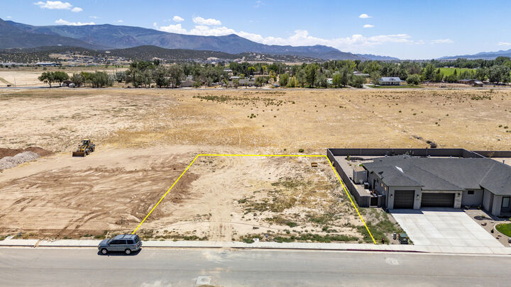 Property Photo: 3793 W 925 N UT 84721
