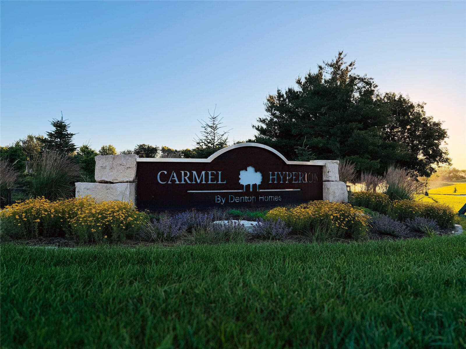 Property Photo:  7502 Bendelow Court  IA 50131 