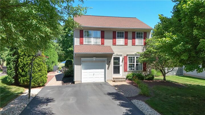 Property Photo: 4118 Maria Lane PA 18017