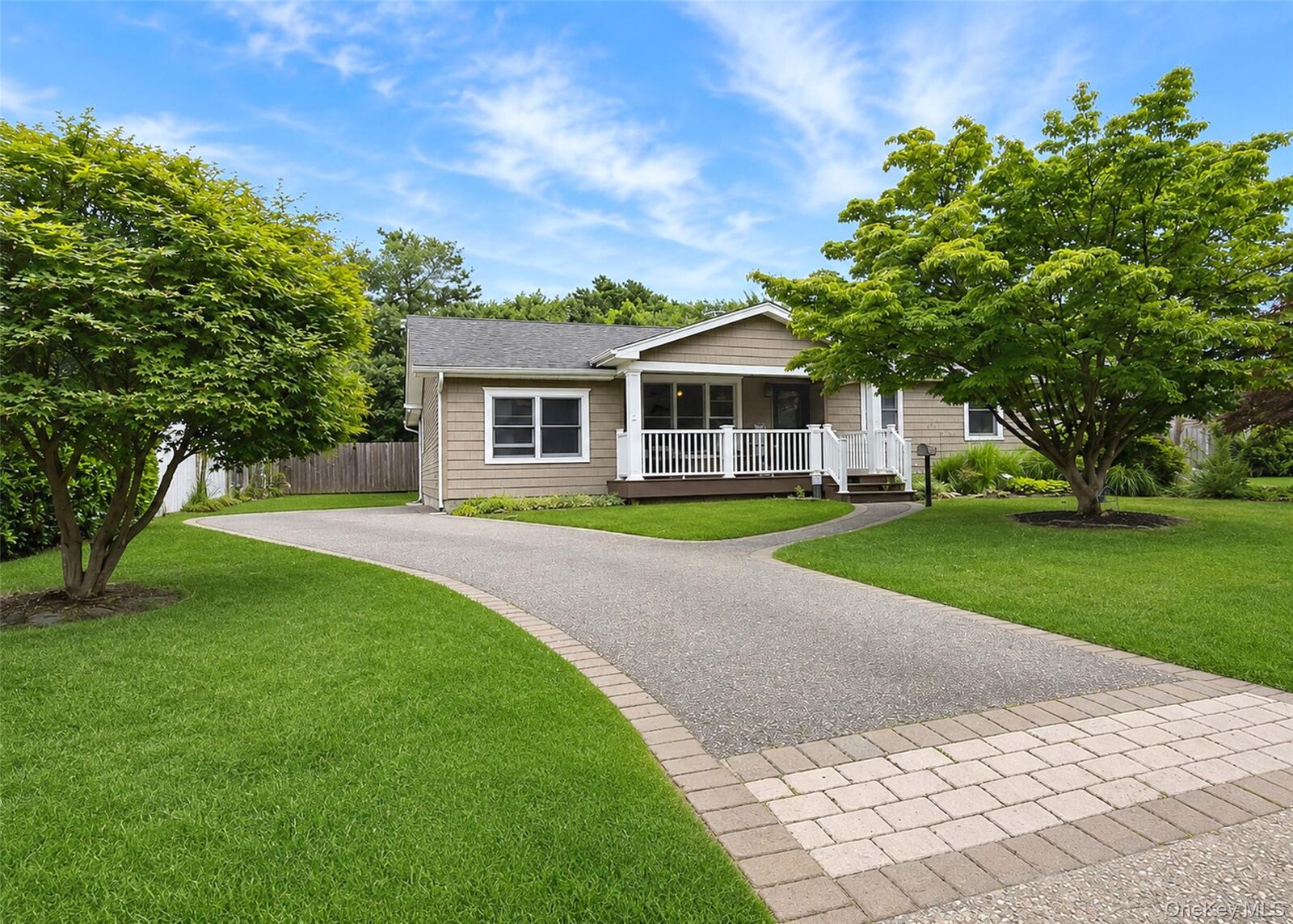 Property Photo:  19 Evy Court  NY 11782 