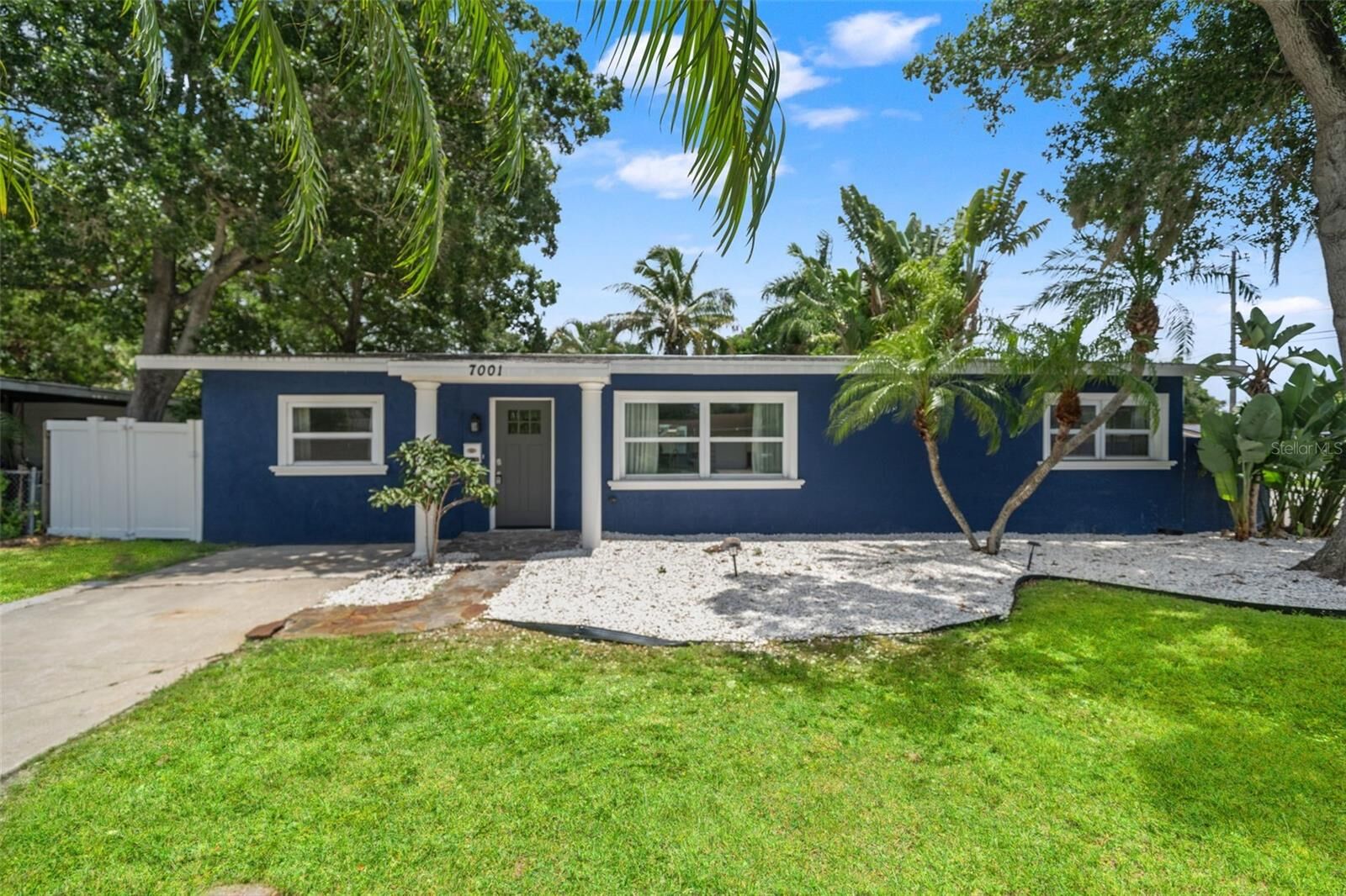 Property Photo:  7001 52nd Lane N  FL 33781 