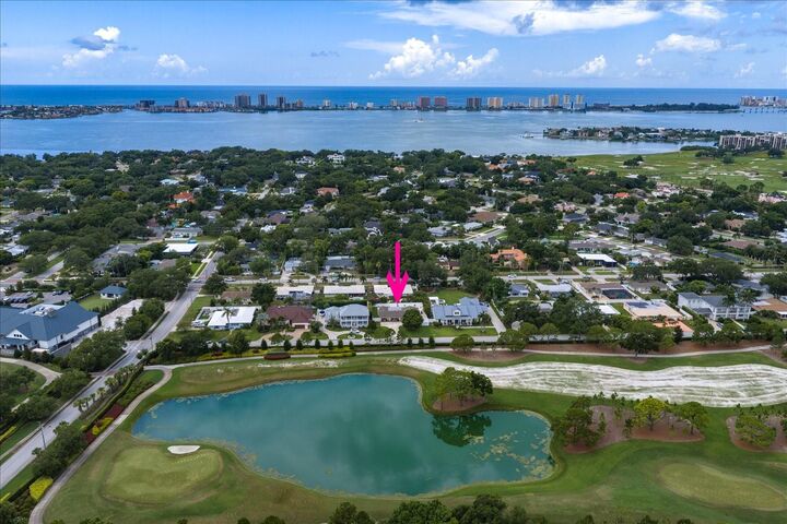 Property Photo: 1320 Golf View Drive FL 33756