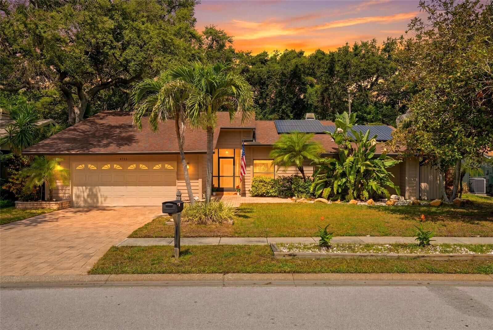 Property Photo:  4733 Lake Valencia Boulevard W  FL 34684 